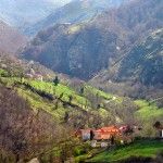Entorno alojamiento casa rural La Carrozal Asturias Teverga