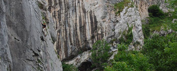 Cursos para aprender a escalar en Asturias