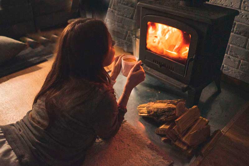casa rural cerca senda del oso con chimenea