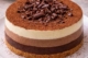 Tarta de tres chocolates casera con cuajada y nata preparada en Thermomix